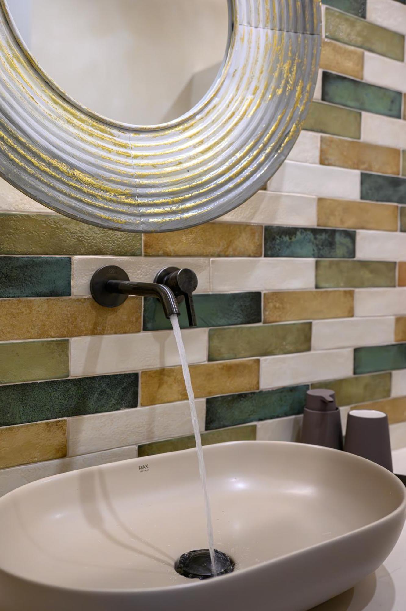 Vóthon Galaria Serenity Suites מראה חיצוני תמונה