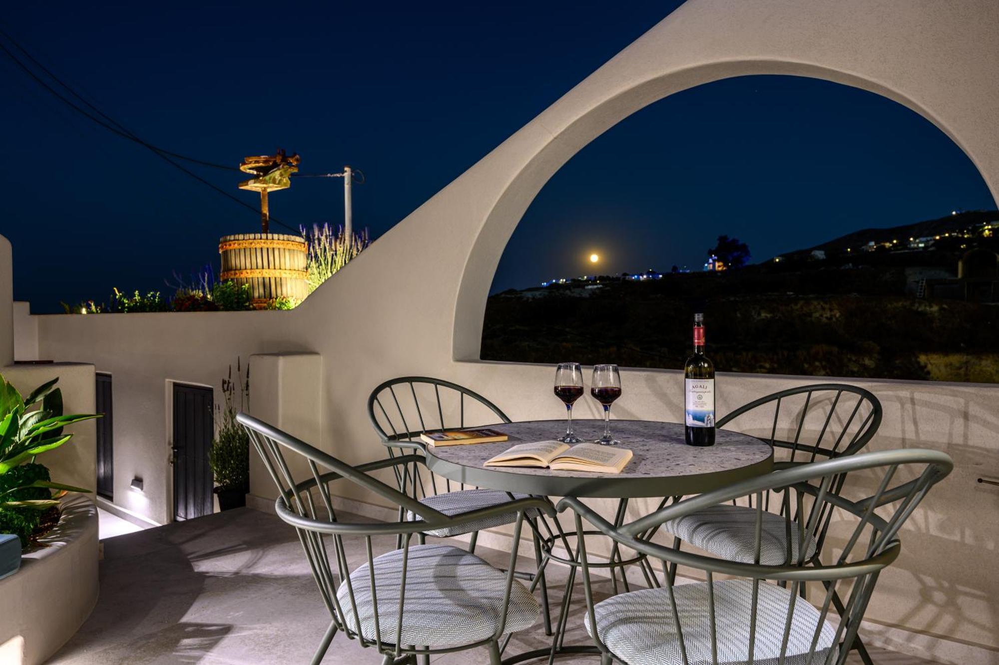 Vóthon Galaria Serenity Suites מראה חיצוני תמונה